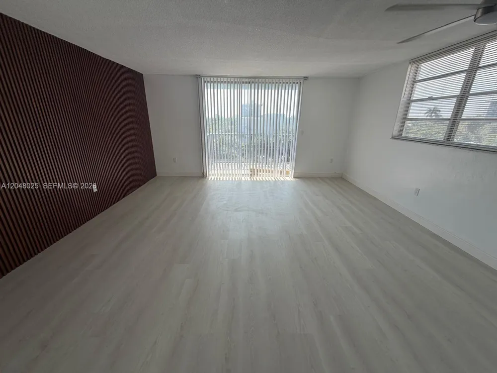 12590 NE 16th Ave #512 North Miami, FL 33161
