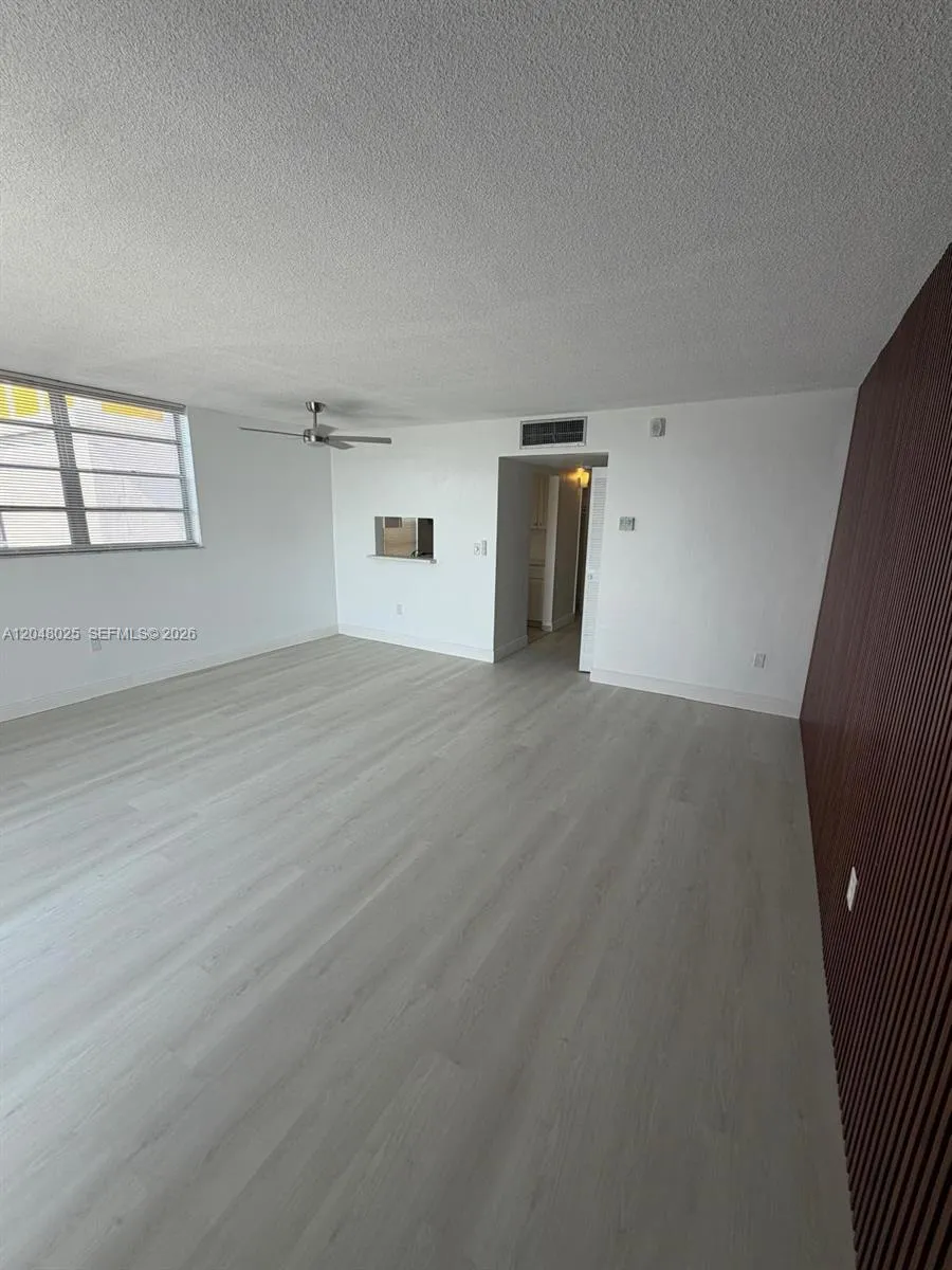 12590 NE 16th Ave #512 North Miami, FL 33161
