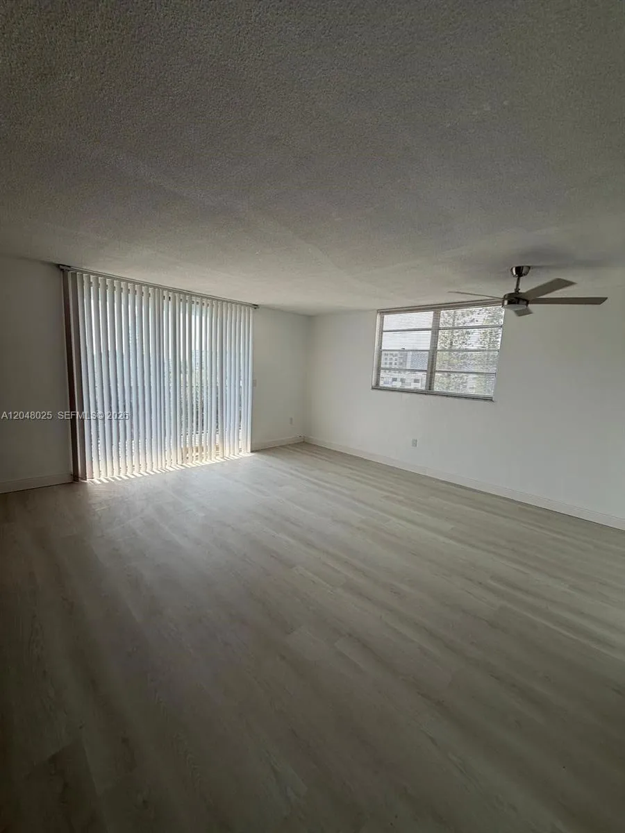 12590 NE 16th Ave #512 North Miami, FL 33161