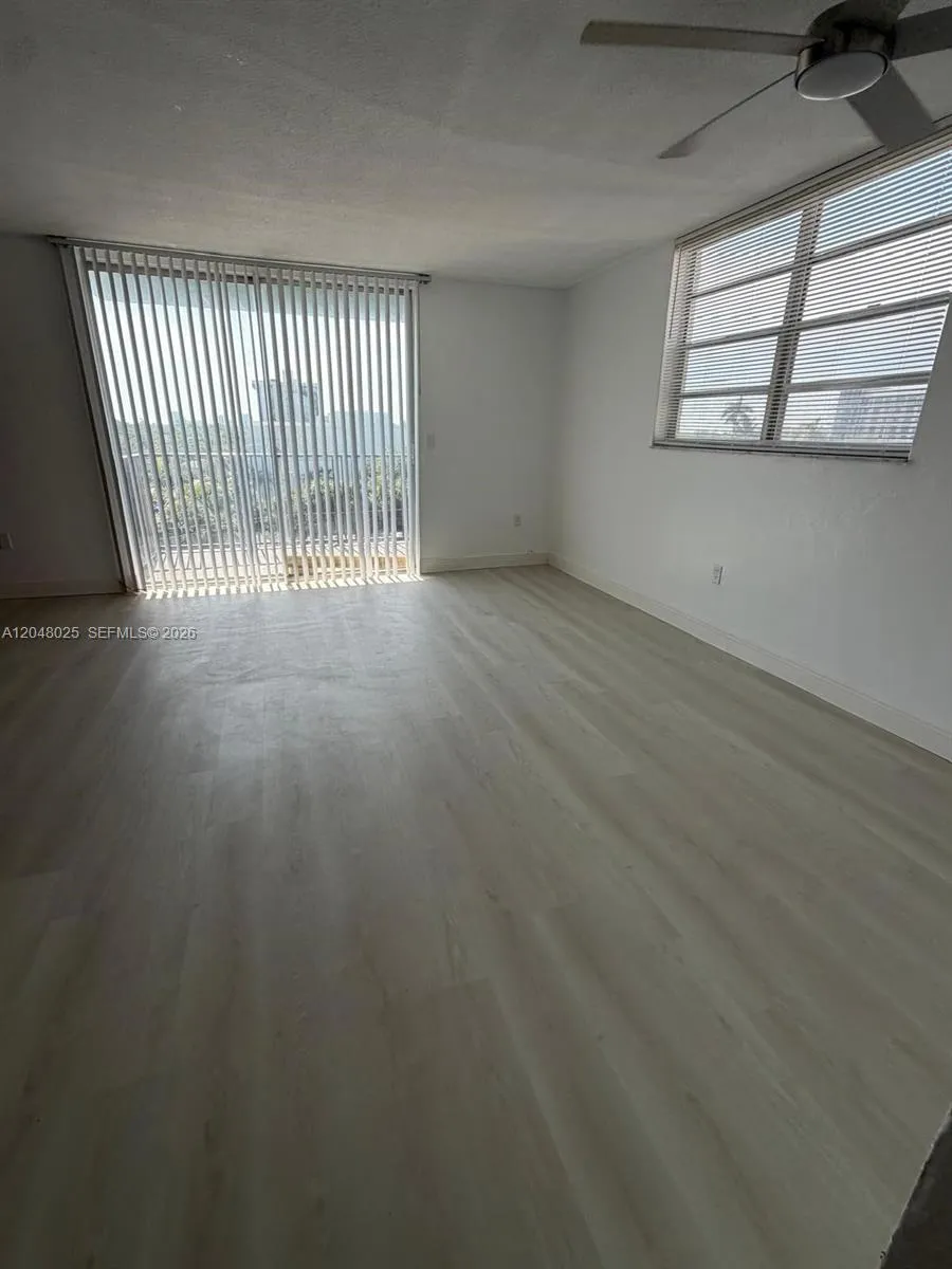 12590 NE 16th Ave #512 North Miami, FL 33161