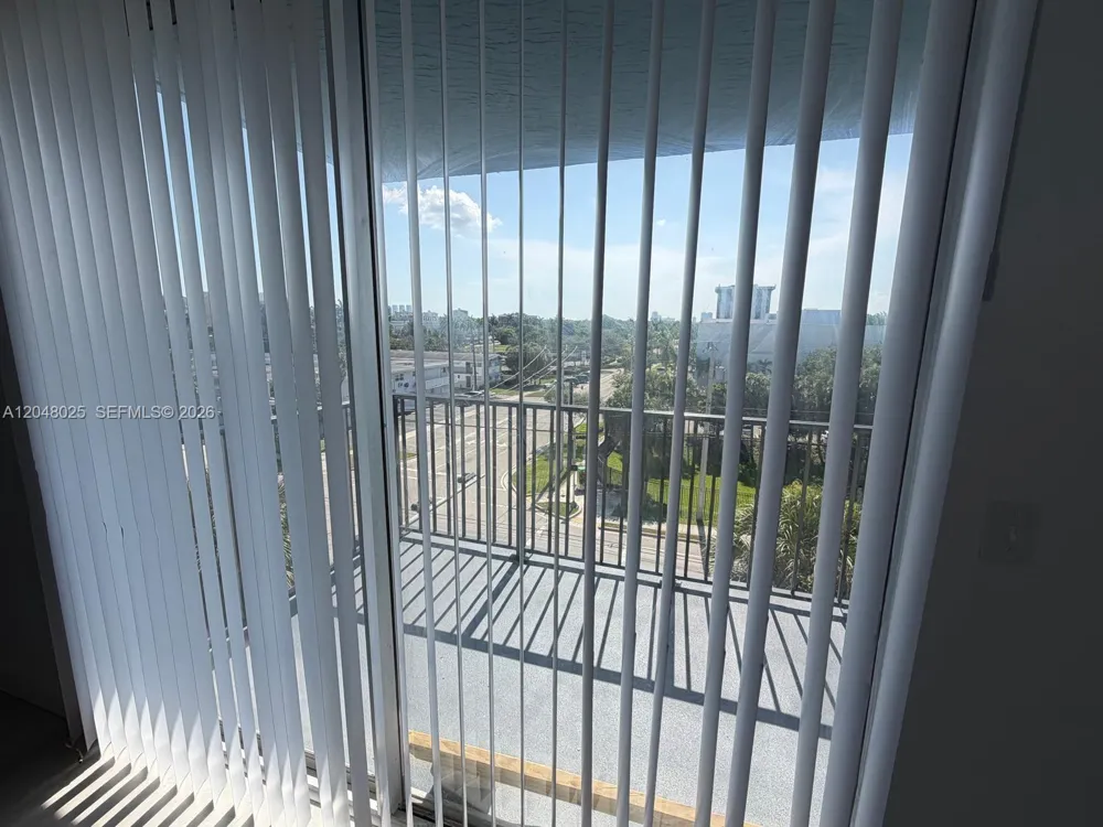 12590 NE 16th Ave #512 North Miami, FL 33161