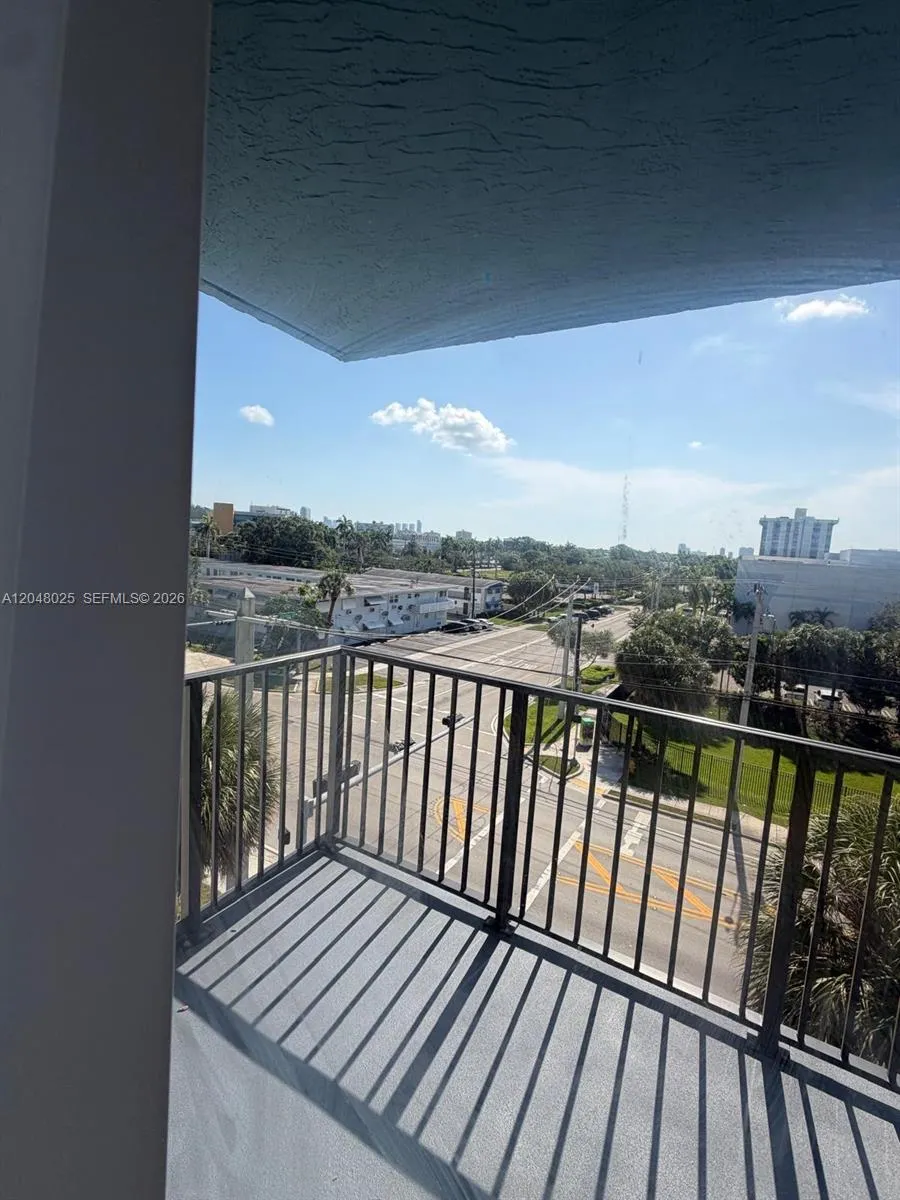 12590 NE 16th Ave #512 North Miami, FL 33161