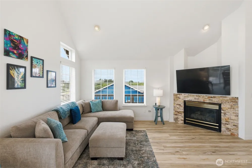 885 Ocean Shores Boulevard SW Ocean Shores, WA 98569