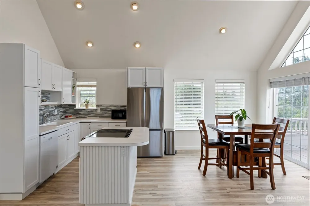 885 Ocean Shores Boulevard SW Ocean Shores, WA 98569