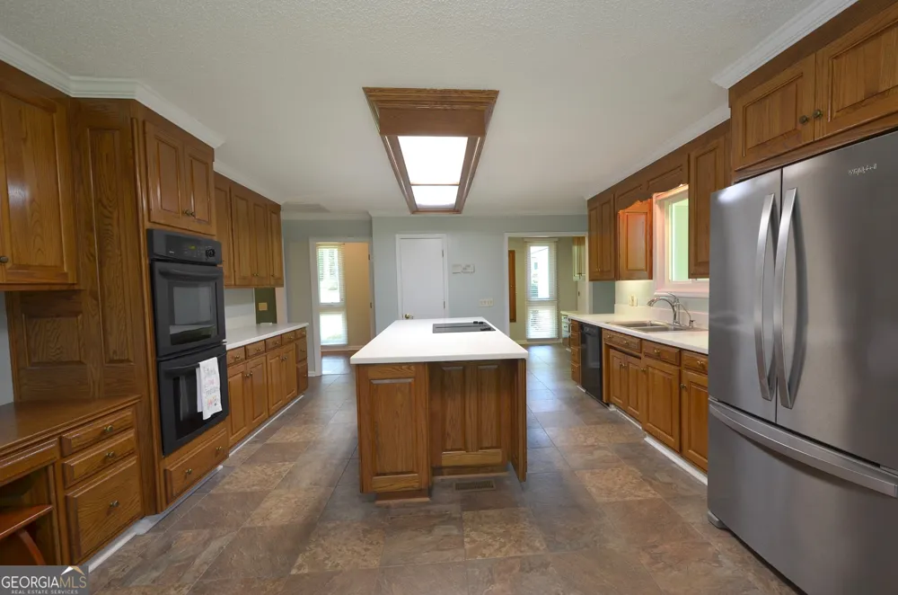 1214 7th AVE Eastman, GA 31023