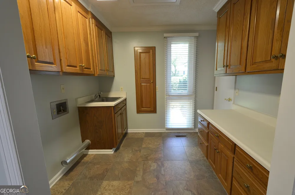 1214 7th AVE Eastman, GA 31023