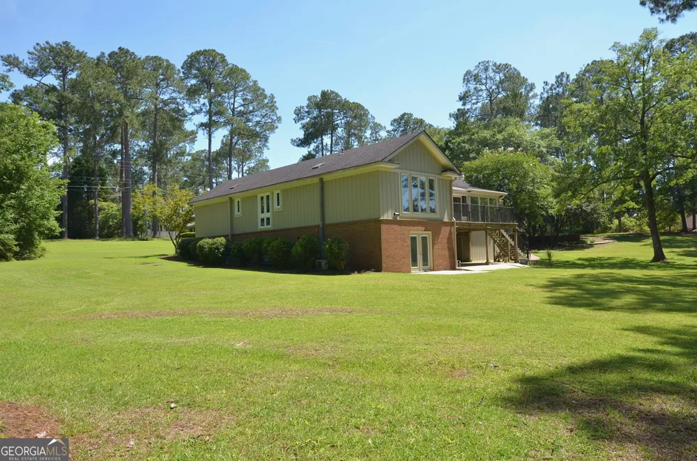 1214 7th AVE Eastman, GA 31023