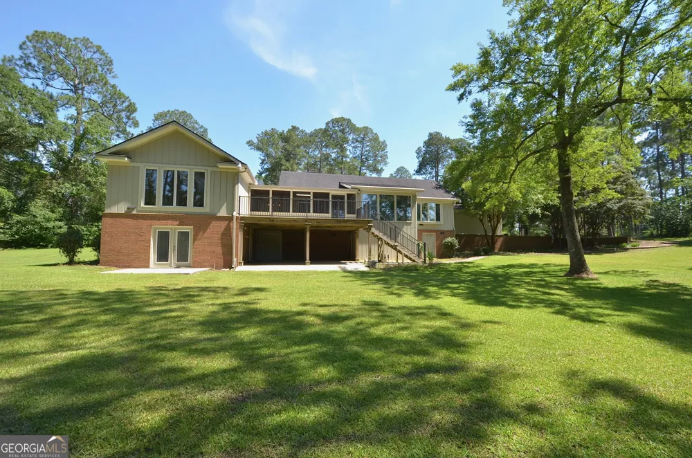 1214 7th AVE Eastman, GA 31023