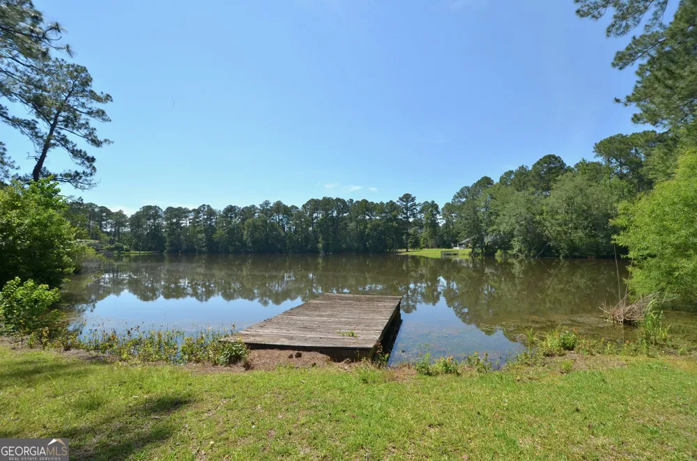 1214 7th AVE Eastman, GA 31023