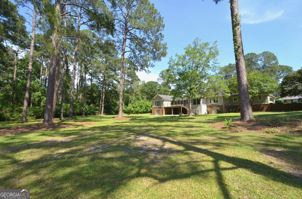 1214 7th AVE Eastman, GA 31023