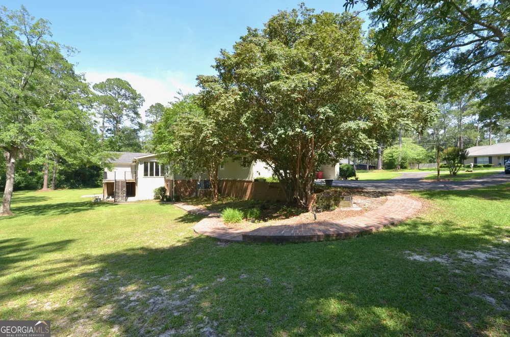 1214 7th AVE Eastman, GA 31023