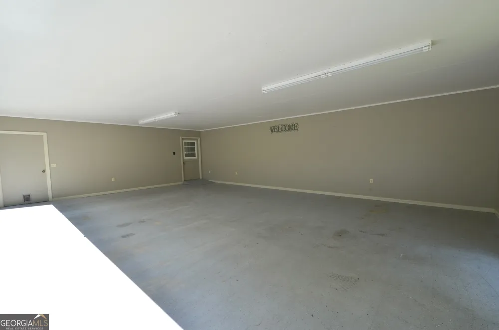 1214 7th AVE Eastman, GA 31023