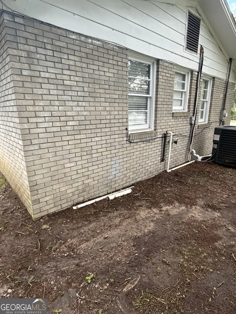 5859 8th AVE Eastman, GA 31023