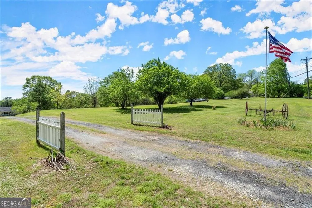 16160 Henderson RD Milton, GA 30004