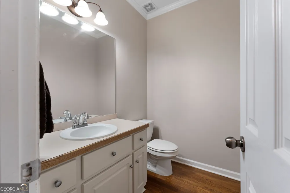 17 Lowry WAY Euharlee, GA 30145