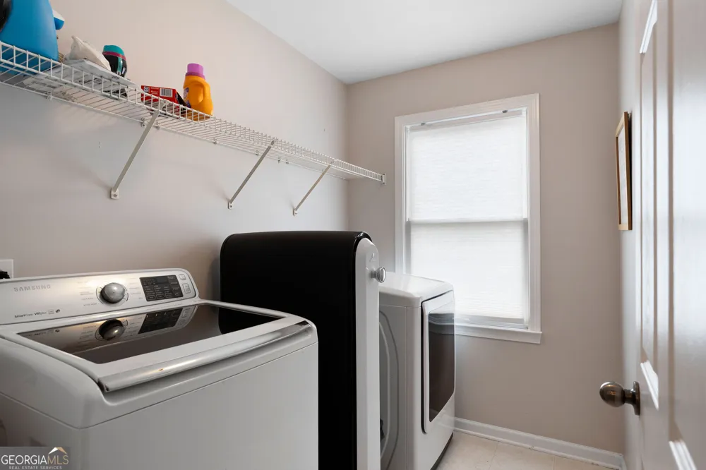 17 Lowry WAY Euharlee, GA 30145