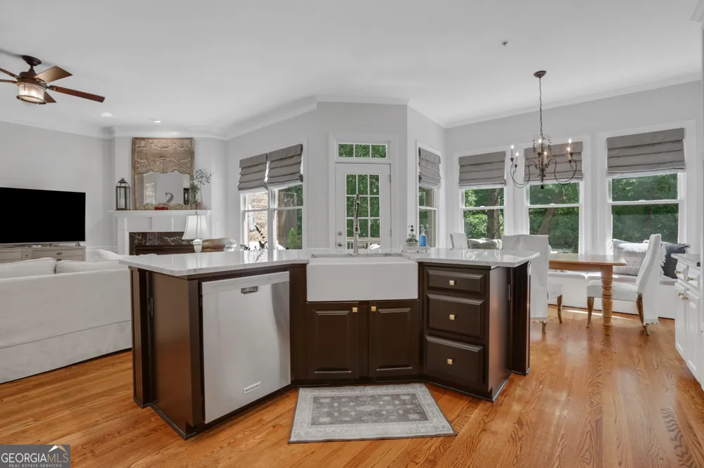 2555 Milford LN Alpharetta, GA 30009