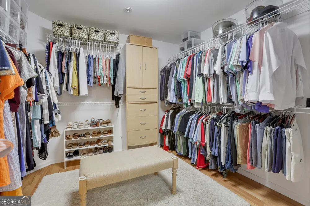 2555 Milford LN Alpharetta, GA 30009