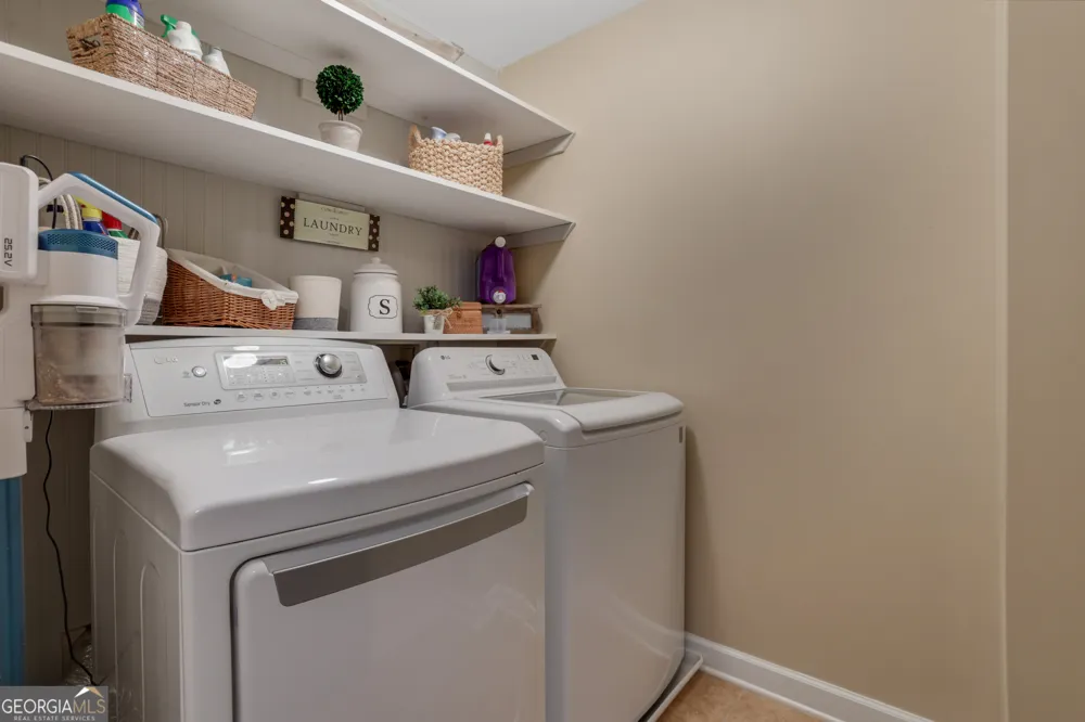 2555 Milford LN Alpharetta, GA 30009