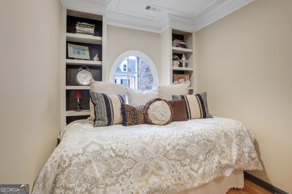 2555 Milford LN Alpharetta, GA 30009