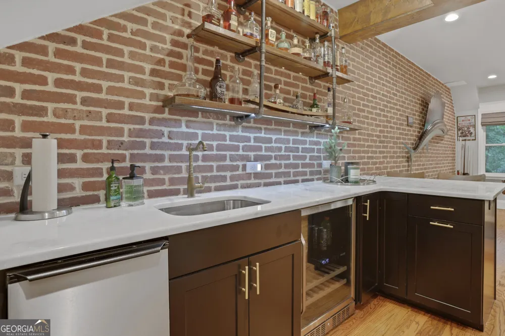 2555 Milford LN Alpharetta, GA 30009