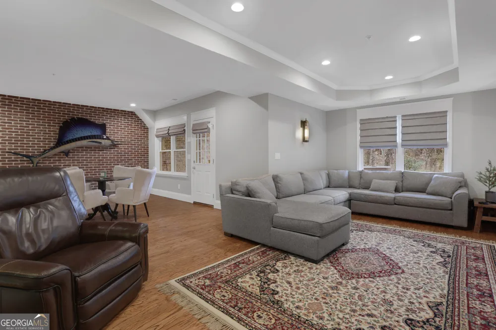 2555 Milford LN Alpharetta, GA 30009