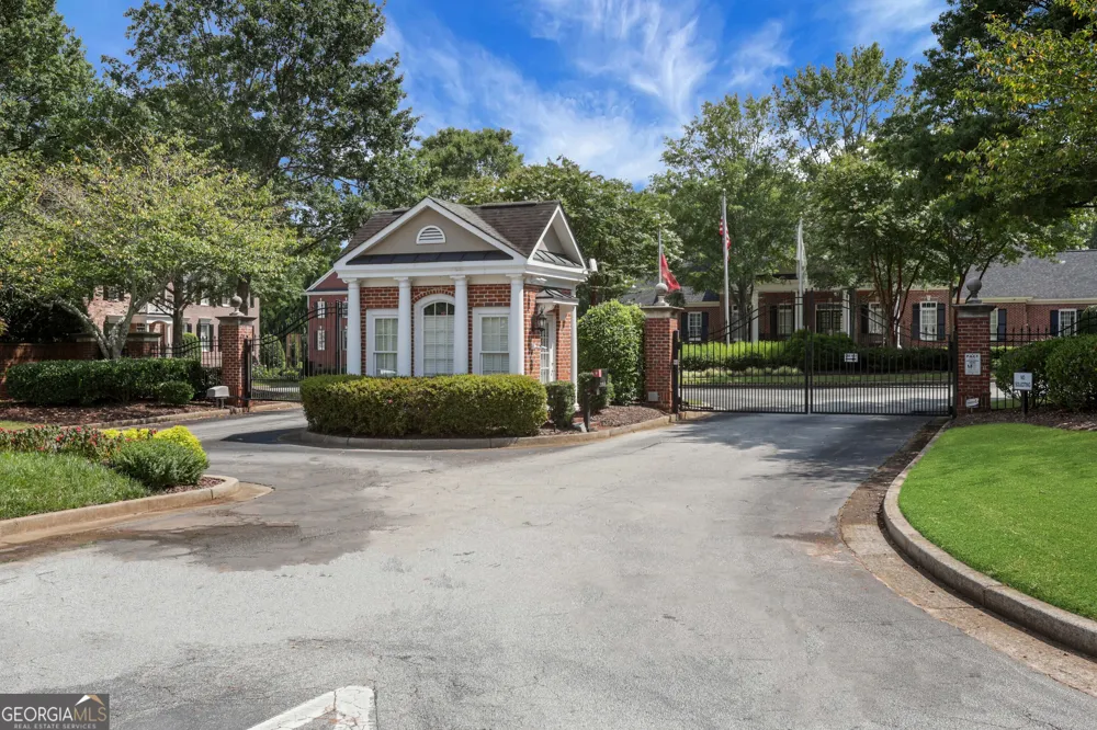2555 Milford LN Alpharetta, GA 30009