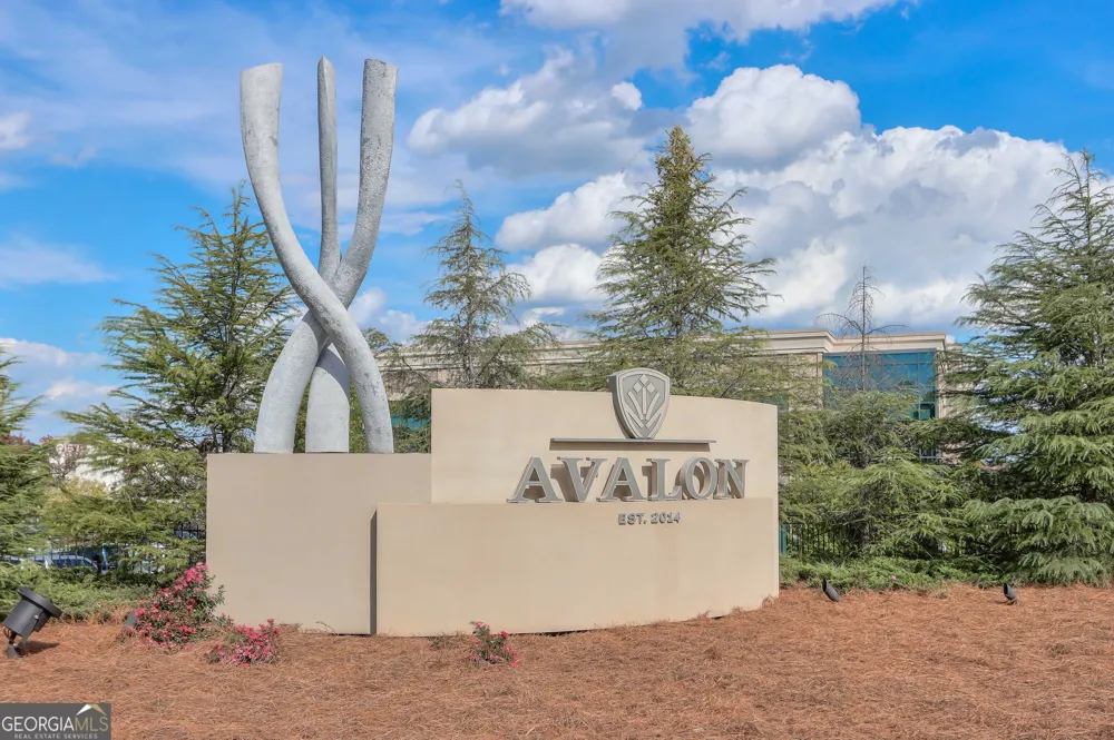 2555 Milford LN Alpharetta, GA 30009
