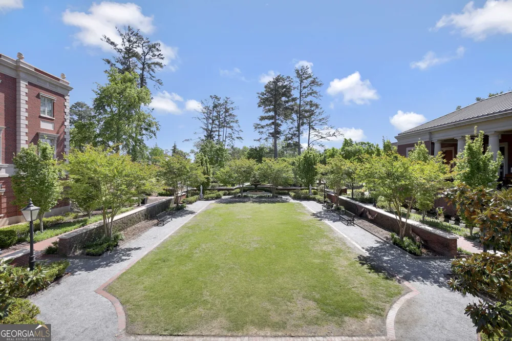 2555 Milford LN Alpharetta, GA 30009