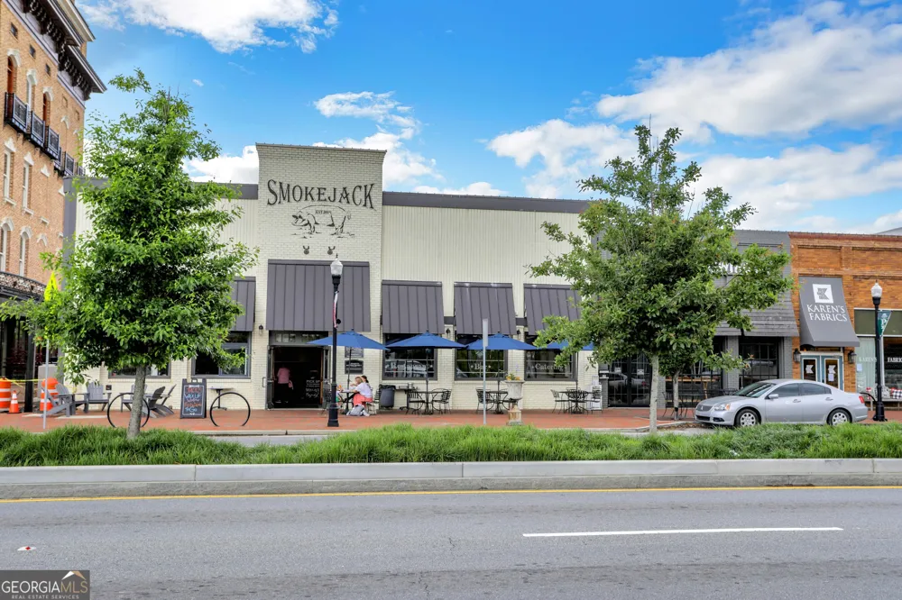 2555 Milford LN Alpharetta, GA 30009