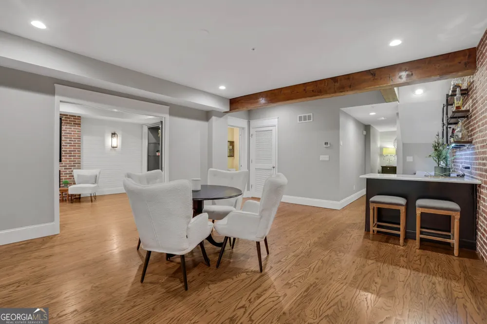 2555 Milford LN Alpharetta, GA 30009