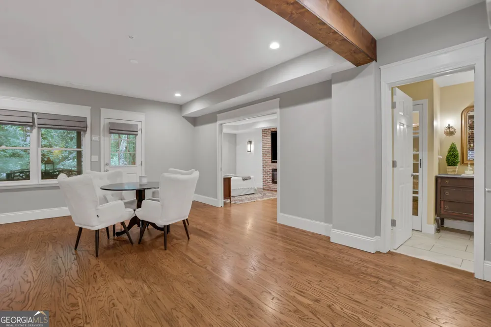2555 Milford LN Alpharetta, GA 30009