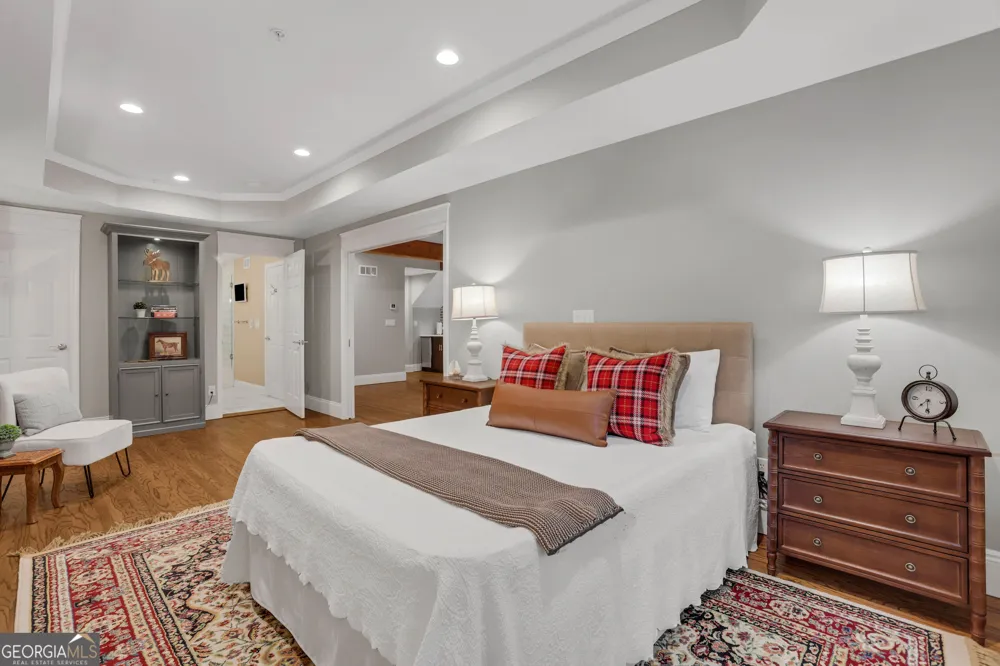 2555 Milford LN Alpharetta, GA 30009