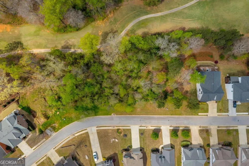 9141 Golfview LN Covington, GA 30014