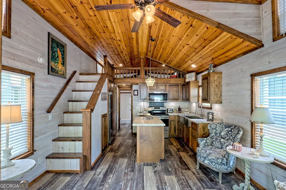 4960 Laurel Lodge RD Clarkesville, GA 30523