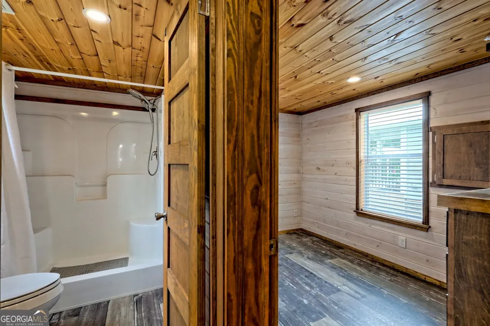 4960 Laurel Lodge RD Clarkesville, GA 30523