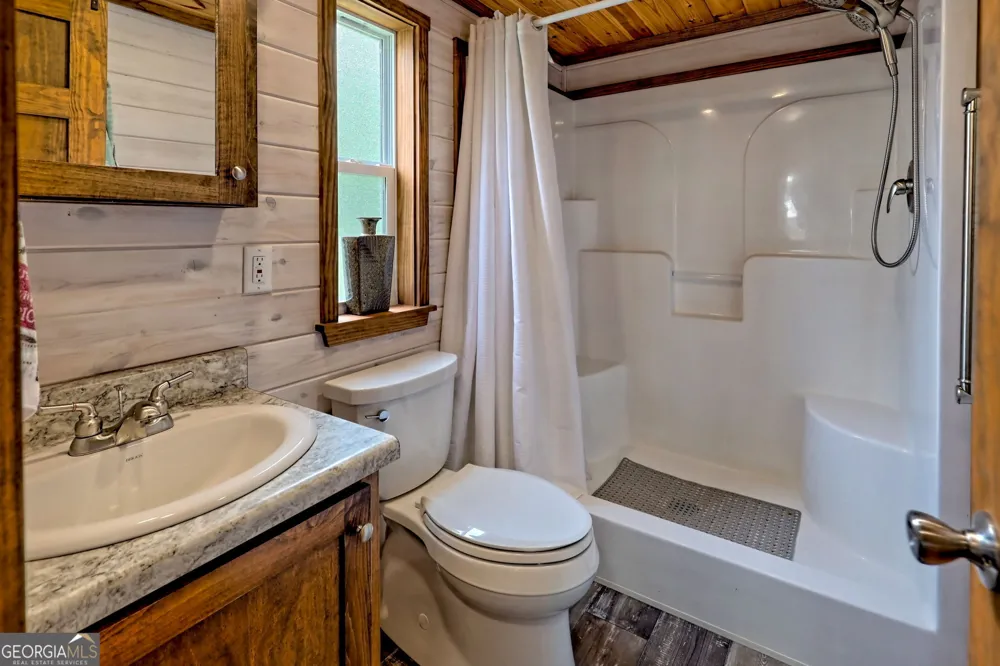 4960 Laurel Lodge RD Clarkesville, GA 30523