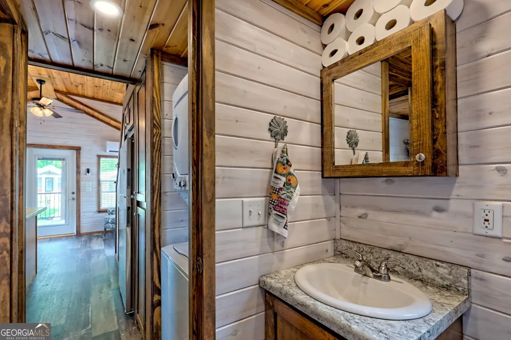 4960 Laurel Lodge RD Clarkesville, GA 30523
