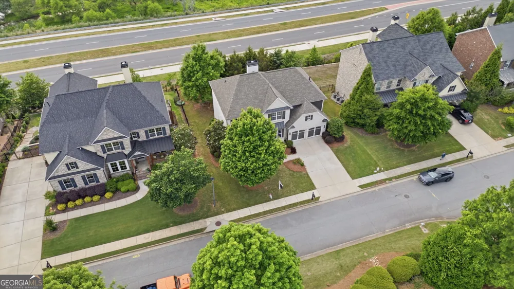 2855 Etienne LN Cumming, GA 30041