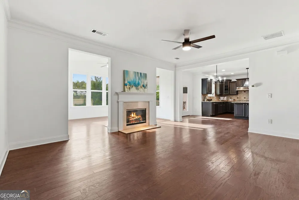 2855 Etienne LN Cumming, GA 30041