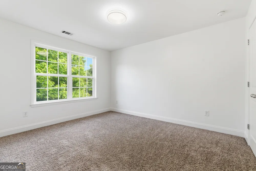 2855 Etienne LN Cumming, GA 30041