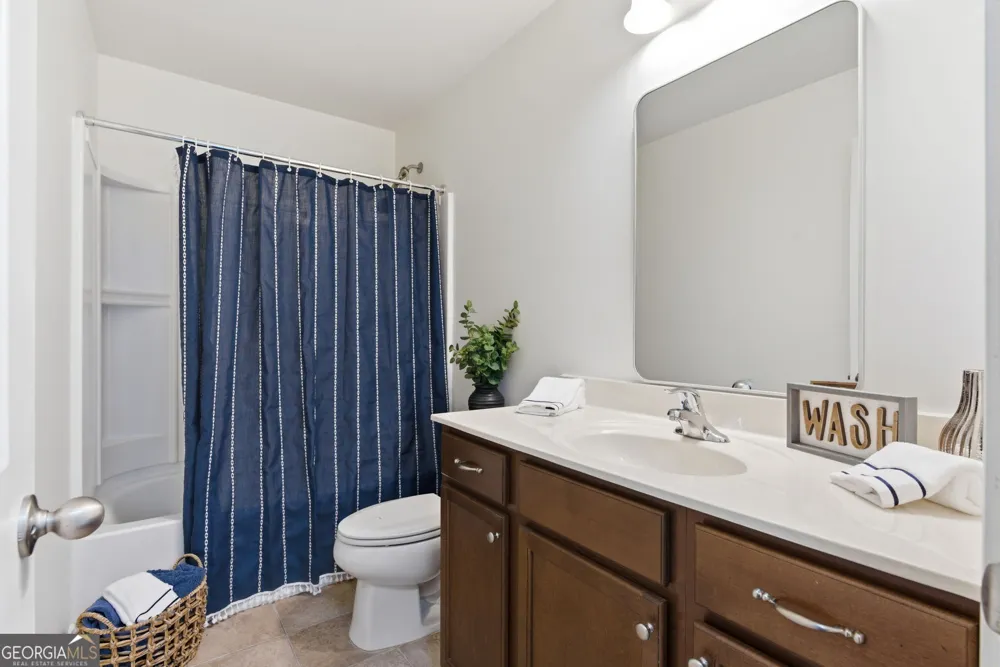 2855 Etienne LN Cumming, GA 30041