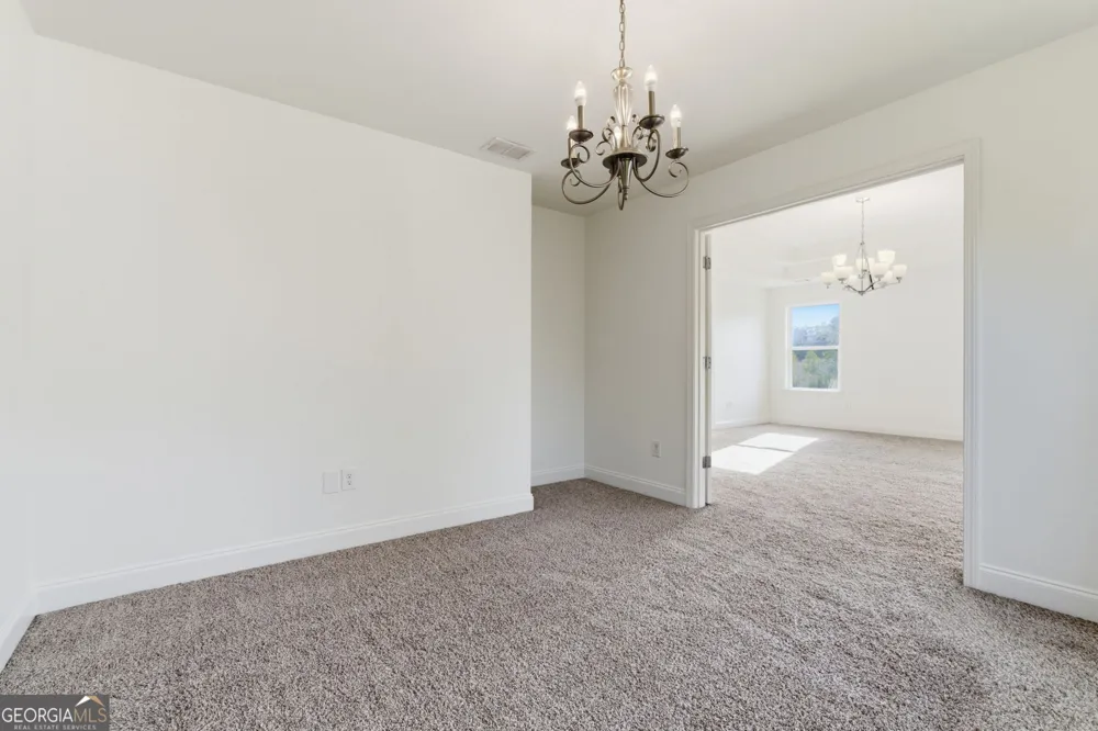 2855 Etienne LN Cumming, GA 30041