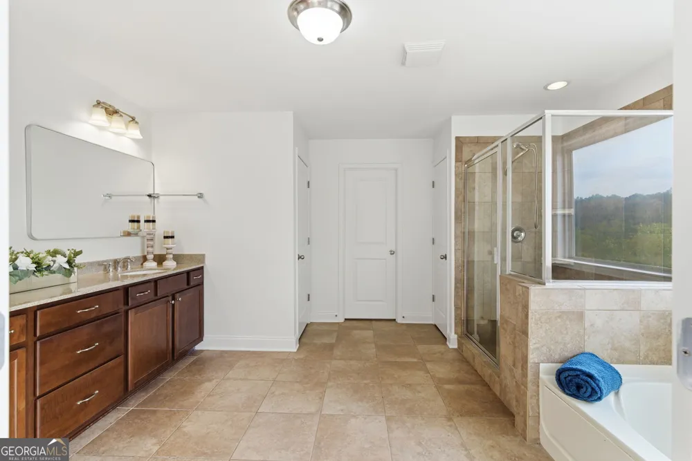 2855 Etienne LN Cumming, GA 30041