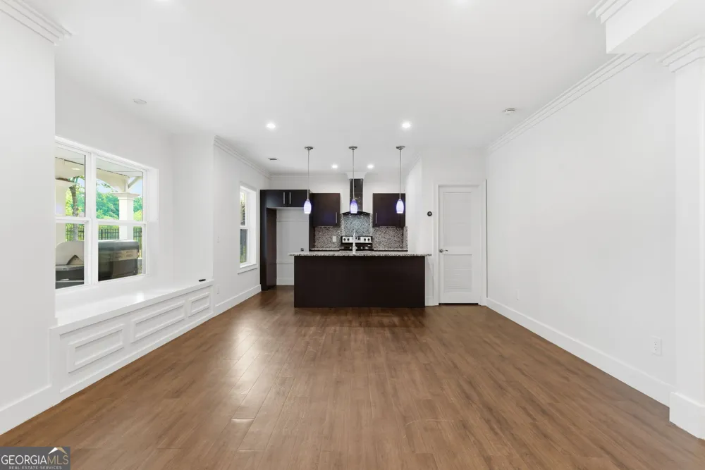 2855 Etienne LN Cumming, GA 30041