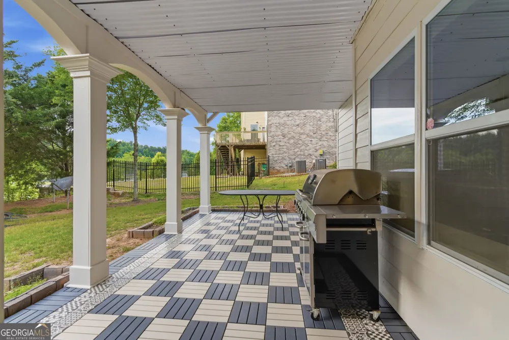 2855 Etienne LN Cumming, GA 30041