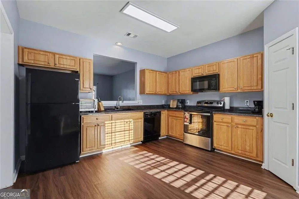 2402 Beaver Falls DR NW Norcross, GA 30071