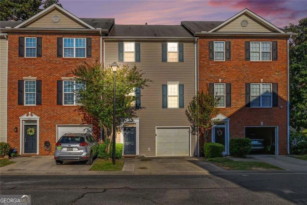 2402 Beaver Falls DR NW Norcross, GA 30071