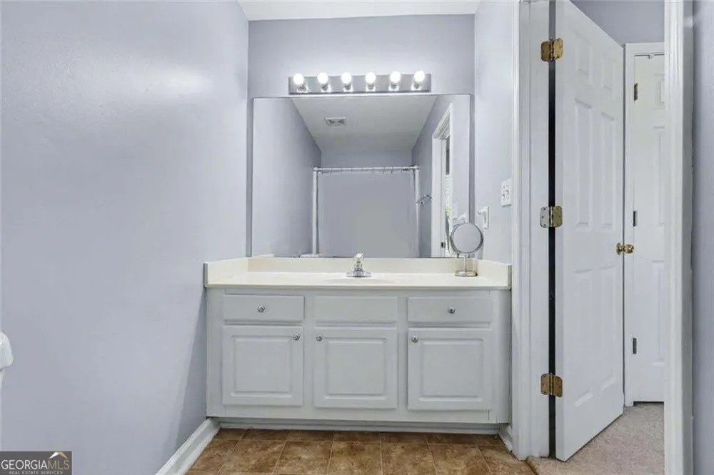 2402 Beaver Falls DR NW Norcross, GA 30071