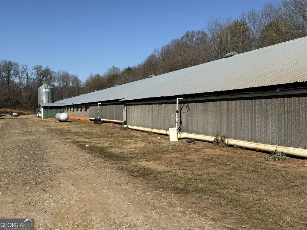 319 Hunters Creek RD Toccoa, GA 30577